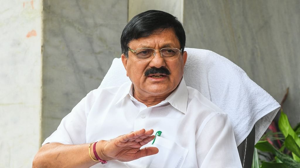 அரகா ஞானேந்திரன்.