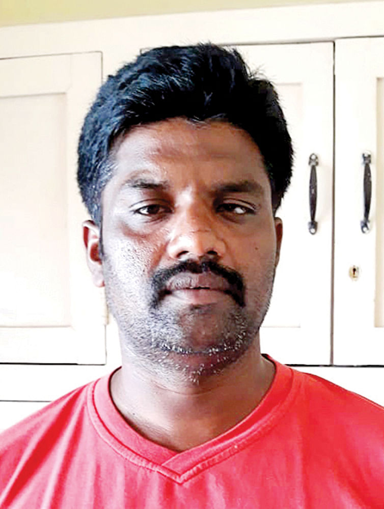 ஆனந்தன்