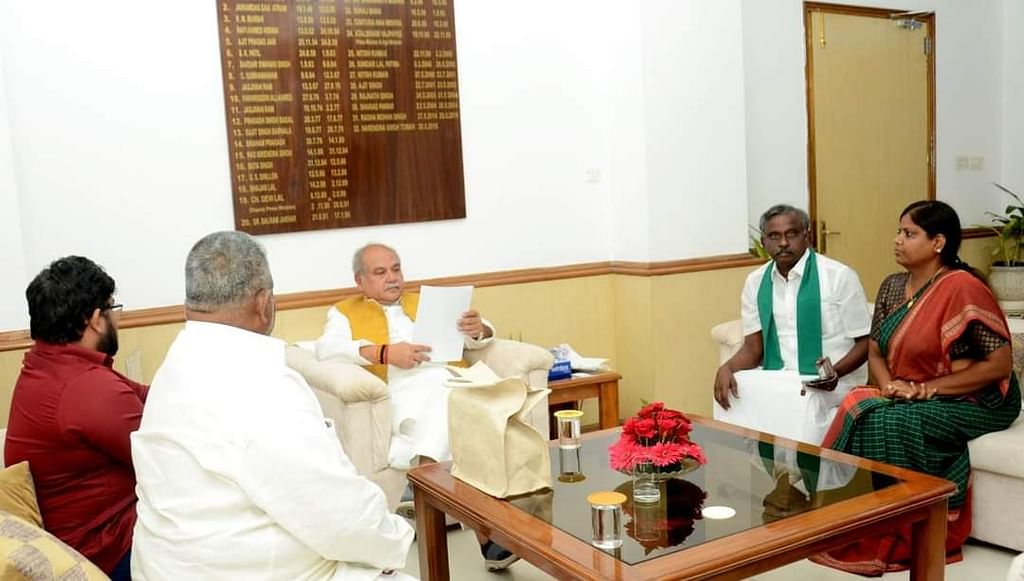 மத்திய அமைச்சருடன் சந்திப்பு
