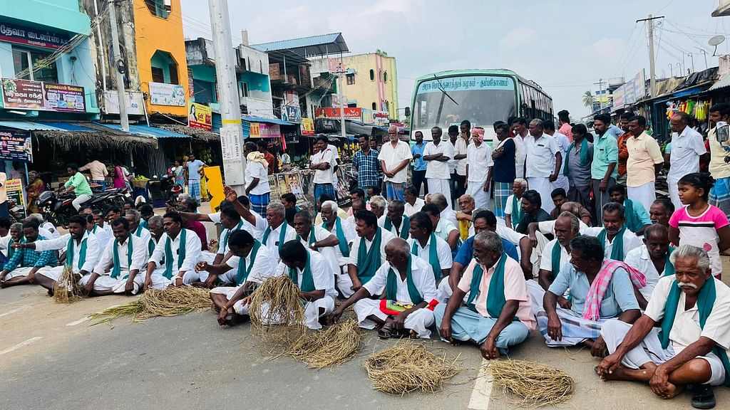 சாலை மறியல்