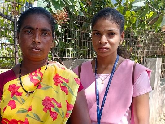 நெல்லை: ``சாதிச்சான்று கிடைக்கலைனா, படிப்பைத்தான் கைவிடணும்!" - மாவட்ட ஆட்சியரிடம் மாணவி மனு