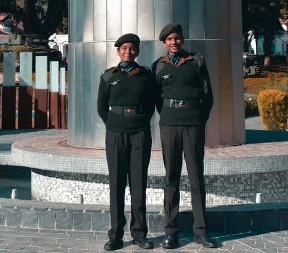 முதன்முறையாக இந்திய ராணுவக் கல்லூரியில் இணைந்து பயிலும் அண்ணன், தங்கை!