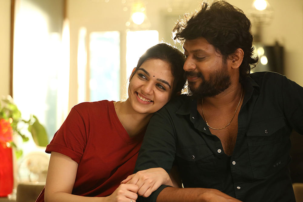 “சீரியலுக்கும் சினிமாவுக்கும் வேலை ஒண்ணுதான்!”