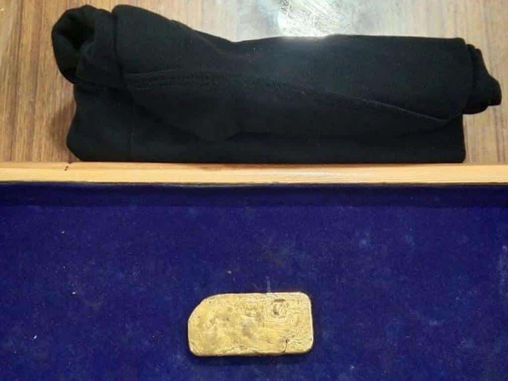 `உள்ளாடையில் 281 கிராம் தங்க பேஸ்ட்' - திருச்சி ஏர்போர்ட்டில் சிக்கிய நபர்