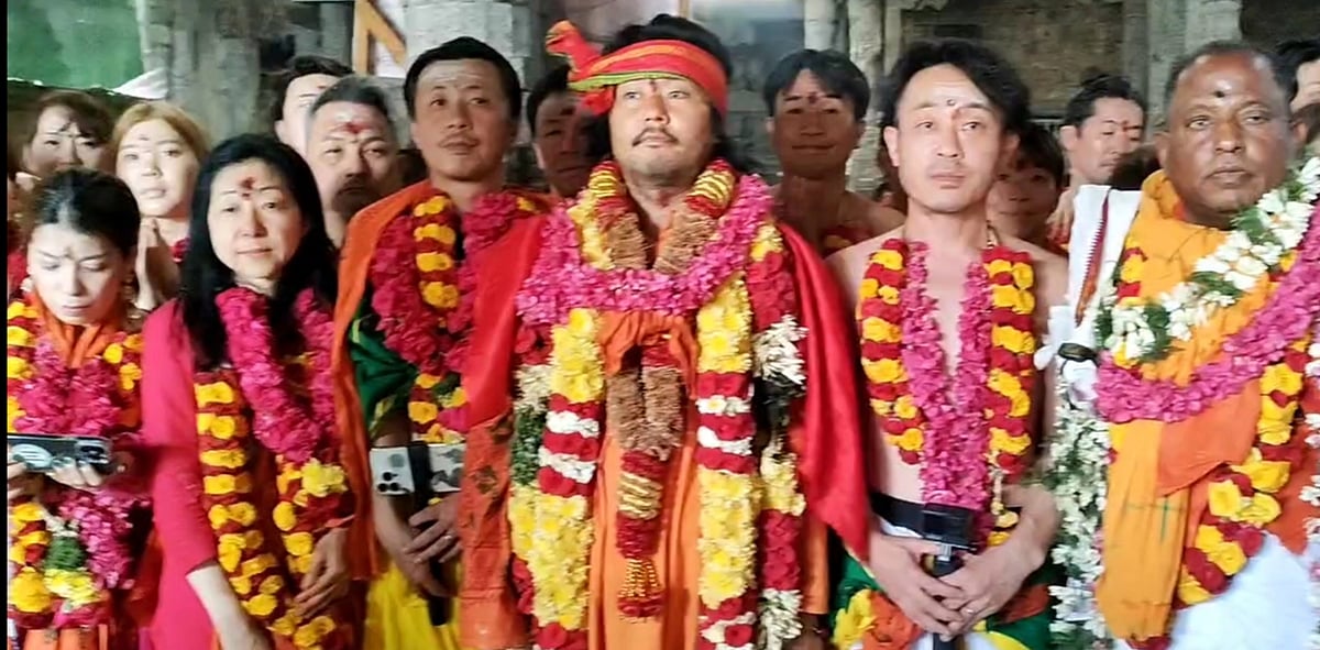 வைத்தீஸ்வரன் கோவில் : செவ்வாய் பரிகாரத்தலத்தில் ஜப்பானியர்கள் 40 பேர் ருத்ரயாகம் செய்து வழிபாடு! 