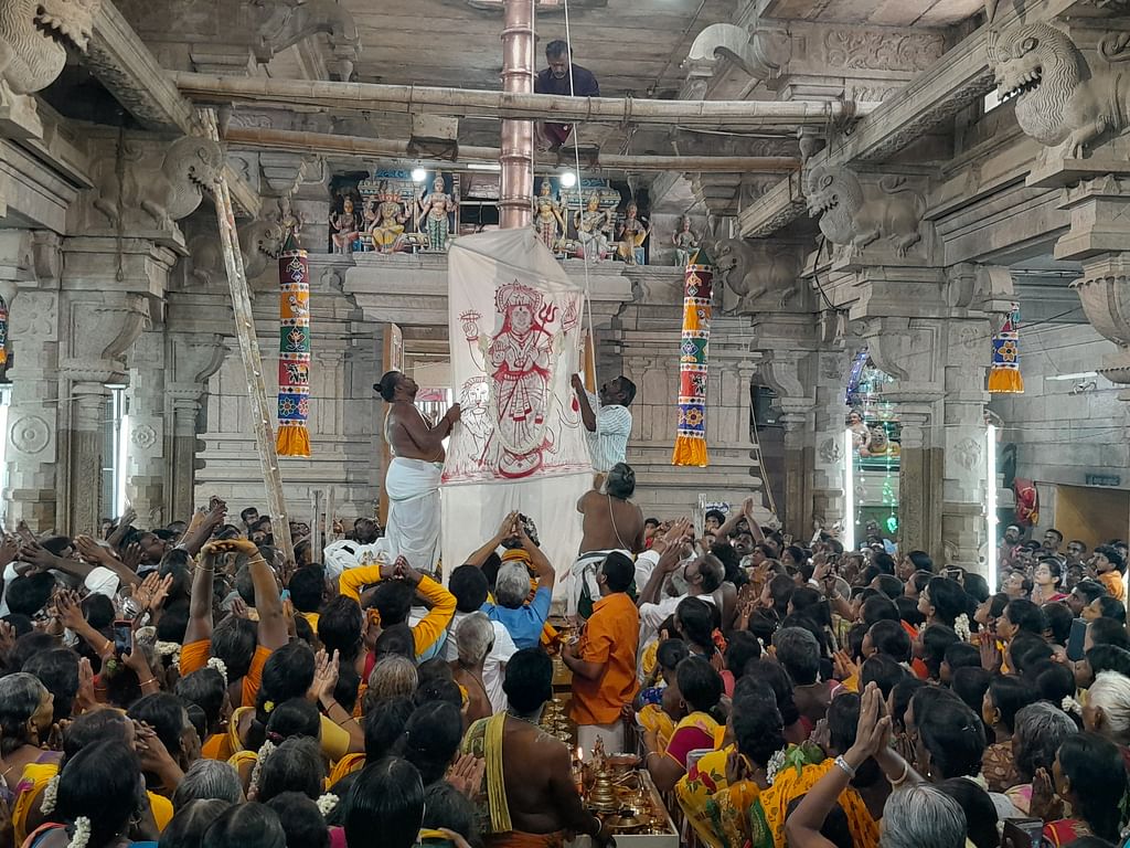 கொடியேற்றத்துடன் தொடங்கிய கோயில் திருவிழா