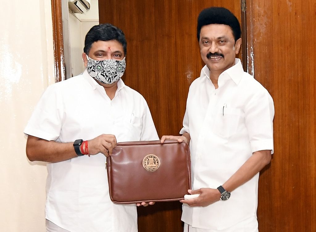 நிதியமைச்சர் பழனிவேல் தியாகராஜன், முதல்வர் மு.க.ஸ்டாலின்