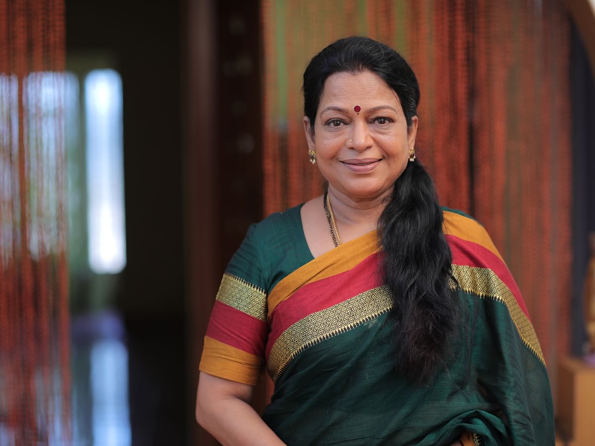 `சொந்தத் தங்கச்சி வித்யாவோட இறப்பு நிச்சயம் விஜய்யை பாதிச்சிருக்கும்!'- விஜய்யின் சித்தி ஷீலா
