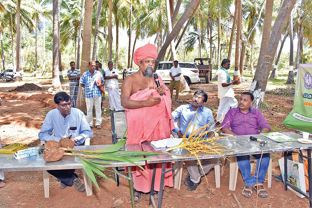 பயிற்சியில் பேசும் குன்றக்குடி பொன்னம்பல அடிகளார்