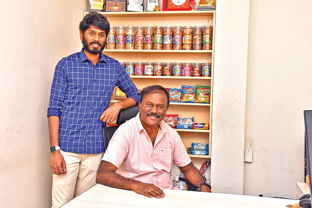 100 ஆண்டுகள்... 5 தலைமுறைகள்...
பட்டையைக் கிளப்பும் ‘பெரீஸ்’ பிஸ்கட்! - வெற்றித் தலைமுறை 17