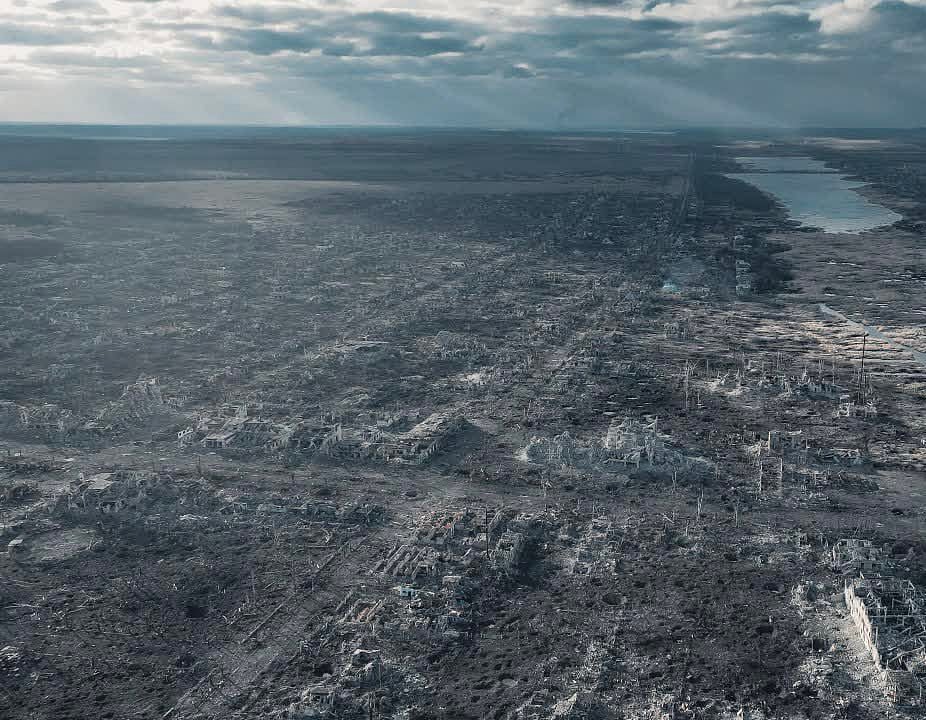 ரஷ்யத் தாக்குதலால் முற்றிலும் அழிக்கப்பட்ட மரிங்கா நகரம்... புகைப்படத்தை வெளியிட்ட உக்ரைன்!