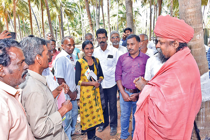 பயிற்சியில் குன்றக்குடி பொன்னம்பல அடிகளார்
