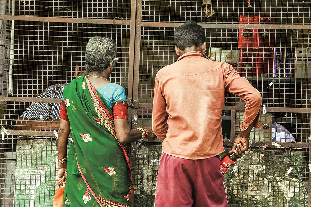 போதைக்குழிக்குள் அடுத்த தலைமுறை!