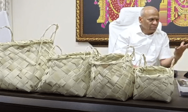 தேவஸ்தான நிர்வாக அதிகாரி தர்மா ரெட்டி