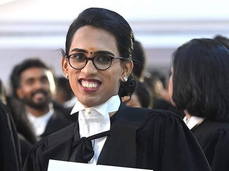 ``நீதி மறுக்கப்பட்டவர்களின் குரலாக ஒலிப்பேன்'' - கேரளாவின் முதல் திருநங்கை வழக்கறிஞர் பத்ம லட்சுமி