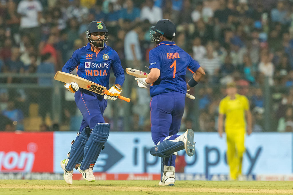 KL Rahul & Jadeja