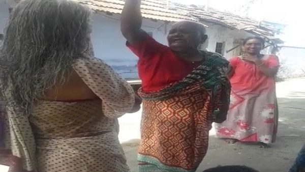 மூதாட்டி கணபதி நடித்துக்காட்டும் வீடியோ