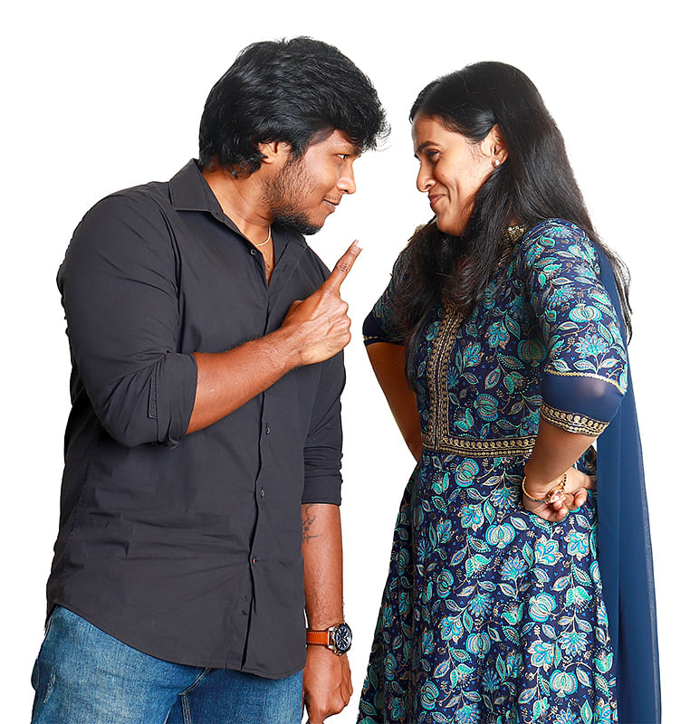 யோகேஷ் - அனாமிகா