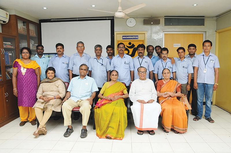  61-வது திருமணநாளில் மருத்துவமனையில்...