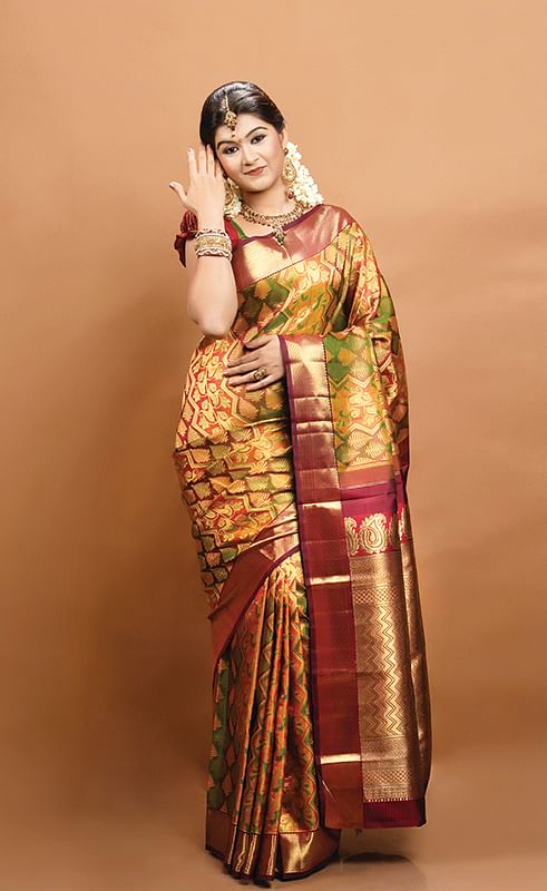 மோனிகா