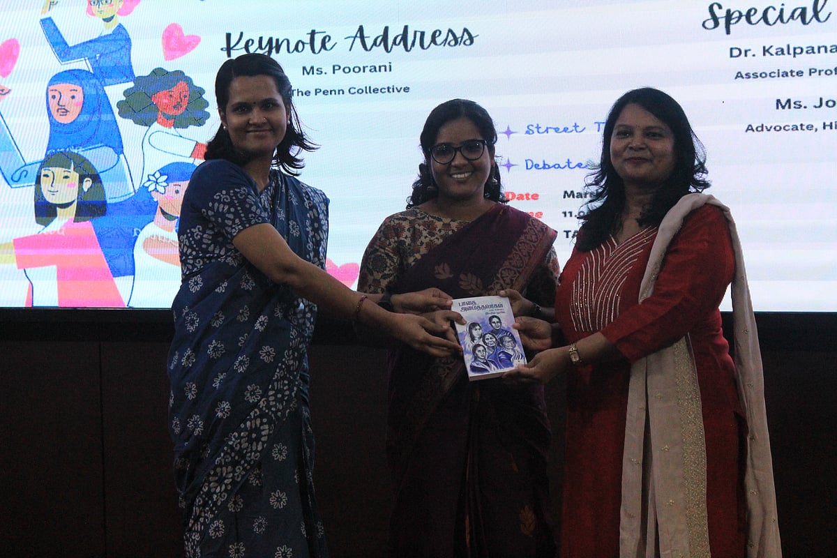 ``அரசியல், பொருளாதாரத்தில் பெண்களின் பங்கை மேம்படுத்துவோம்