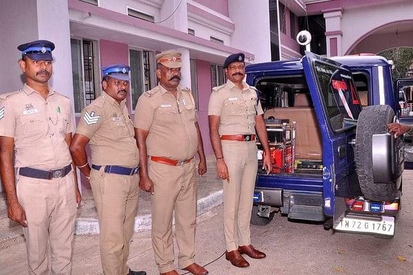 அதி நவீன ரோந்து வாகனம்