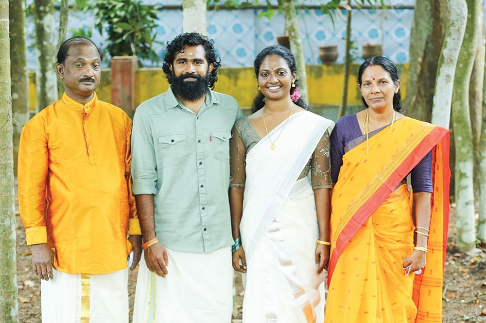 குடும்பத்துடன்...