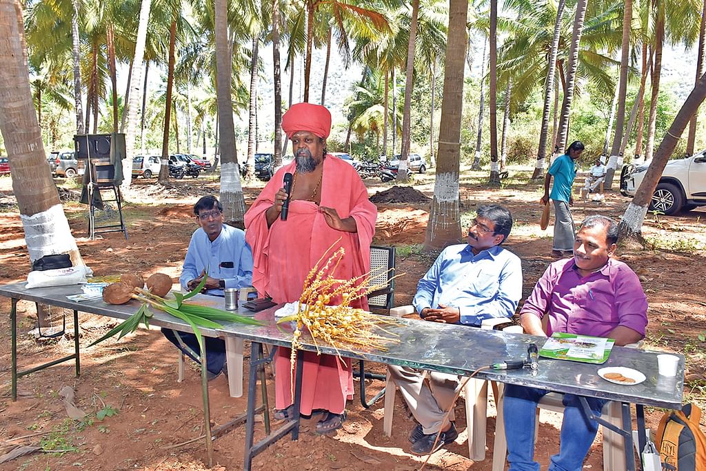 பயிற்சியில் குன்றக்குடி பொன்னம்பல அடிகளார்