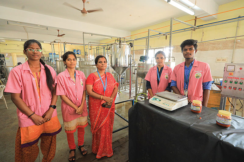 ஊறுகாய் தயாரிப்புக் கூடம்