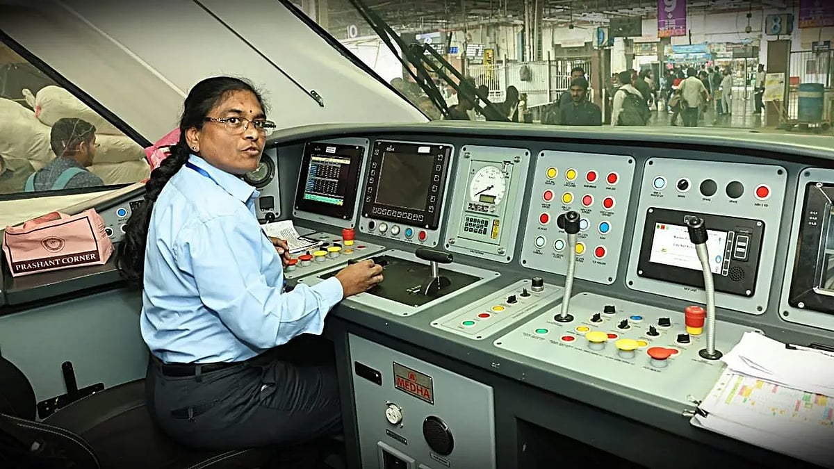மும்பை: `வந்தே பாரத்’ ரயிலை இயக்குகிறார் இந்தியாவின் முதல் பெண் ரயில் டிரைவர் சுரேகா யாதவ்!