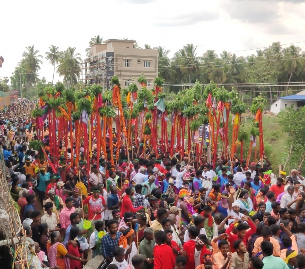 கொன்னையூர் நாடு செலுத்துதல் திருவிழா