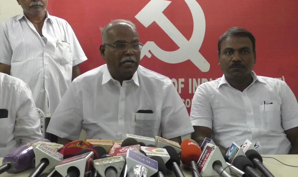 பேட்டியளிக்கும் கே.பாலகிருஷ்ணன்