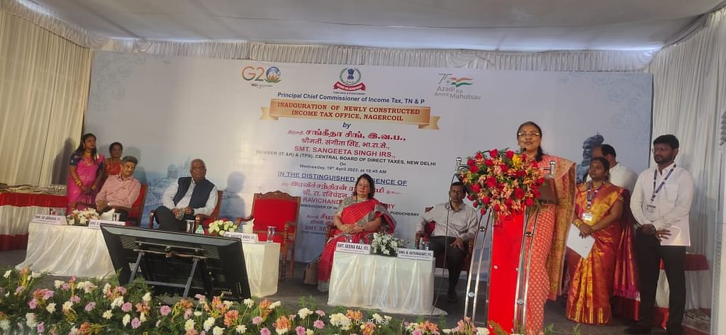 டெல்லி வருமானவரி மற்றும் வருவாய் உறுப்பினர் சங்கீதாசிங் பேசும் போது..