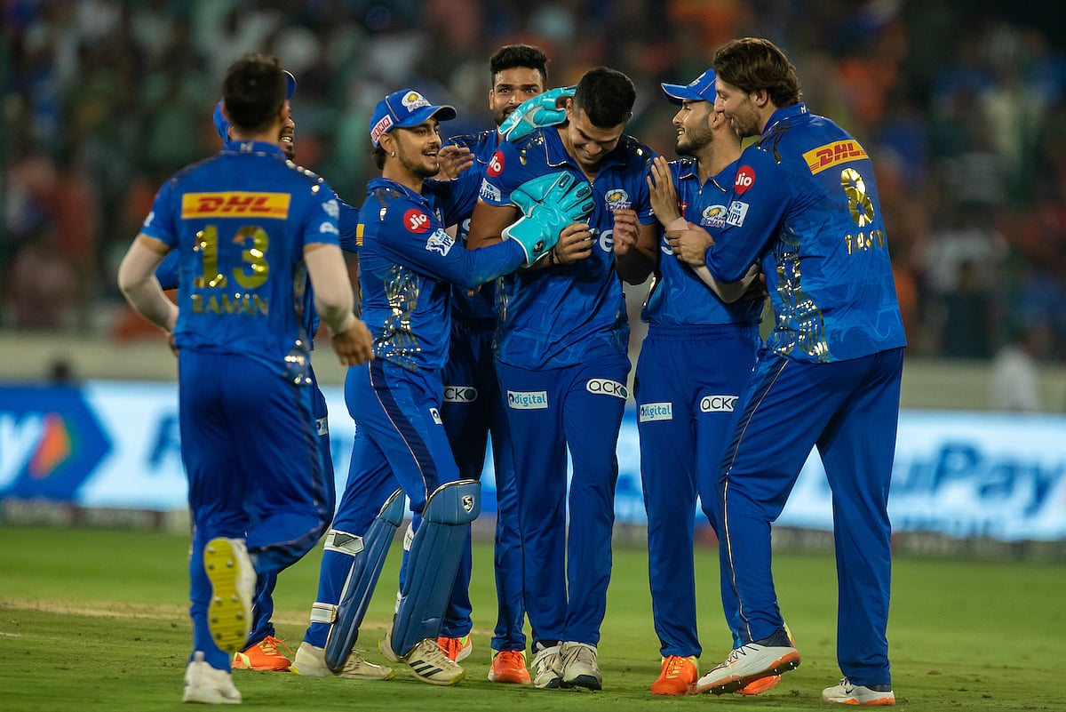 SRH vs MI: மும்பையின் ஹாட்ரிக் வெற்றி; ஆனந்த கண்ணீரில் சச்சின்; என்ன நடந்தது?