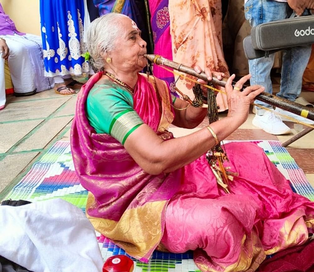 முதுமைக்கு மரியாதை- 30 - “மாதத்தில் 25 நாள்கள் பிஸி!” - 78 வயது `ஓச்சிற செல்லம்மாள்’ பாட்டி