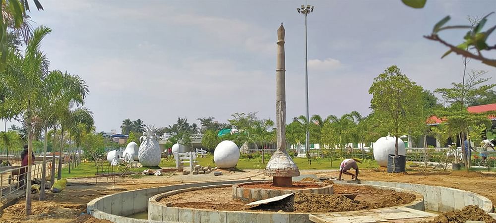 பூங்காவுக்குள்ளும் அரசியல்!