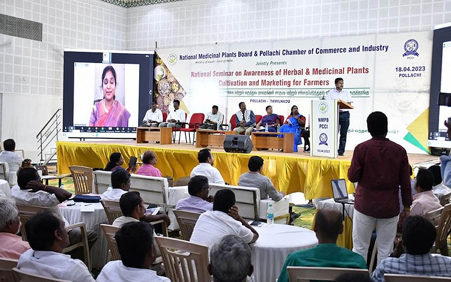 35,700 டன் மூலிகைகள் ஏற்றுமதி
விரிந்து கிடக்கும் சந்தை வாய்ப்புகள்...  கவனம் ஈர்த்த கருத்தரங்கம்!