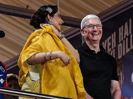 IPL 2023 : `மறக்க முடியாத ஈவ்னிங்' - ஆப்பிள் சிஇஓ வின் திடீர் விசிட்! பின்னணி என்ன?