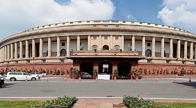 நாடாளுமன்ற உறுப்பினர் தொகுதி மேம்பாட்டு நிதி... தமிழக எம்.பி -க்கள் செலவு செய்யத் தயங்குவது ஏன்?