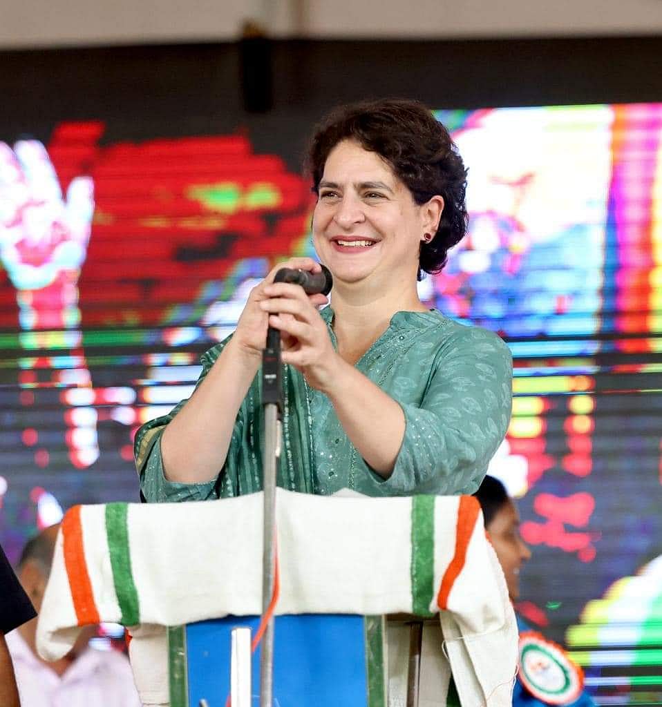 ``ஆவேசமாக எழுந்து நிற்கும் ராகுலை பரிகாசம் செய்கிறார்கள்; வேட்டையாடுகிறார்கள்” - பிரியங்கா காந்தி