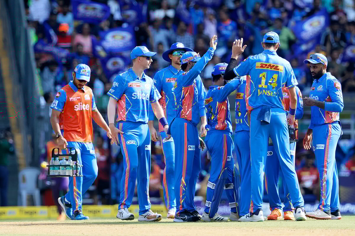 MI v KKR: பழைய பாட்ஷாவாக மீண்டும் மாறிய மும்பை; வெங்கடேஷின் சதத்தை வீணாக்கிய கொல்கத்தா!