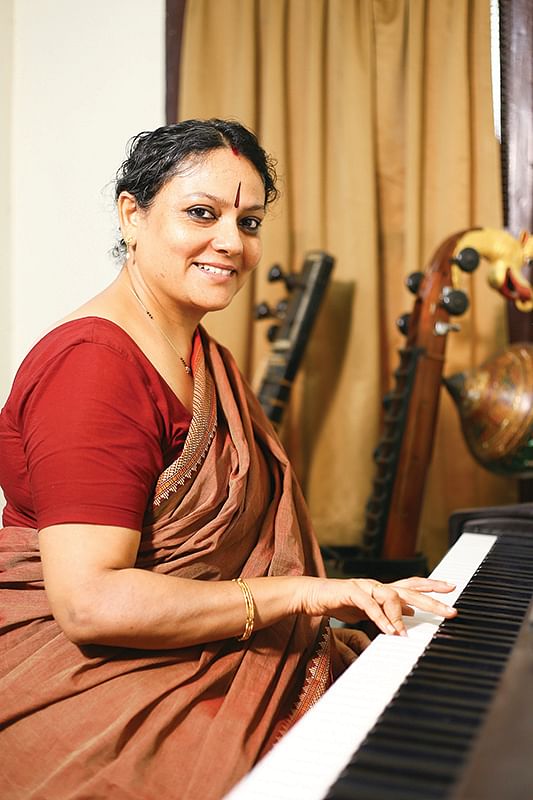 மோனாலி பாலசுப்ரமணியன்