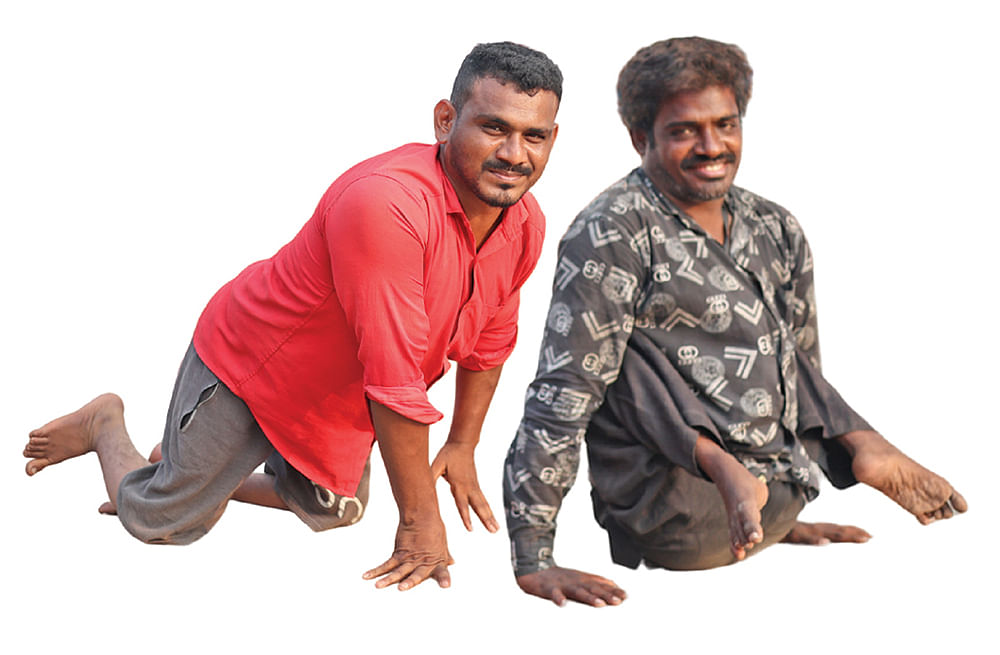 மாற்றுத்திறனாளிகள்