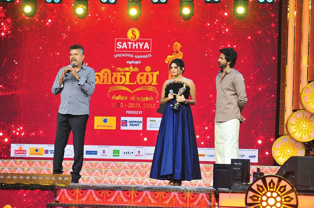 ஷங்கர், அதிதி, சிவகார்த்திகேயன்