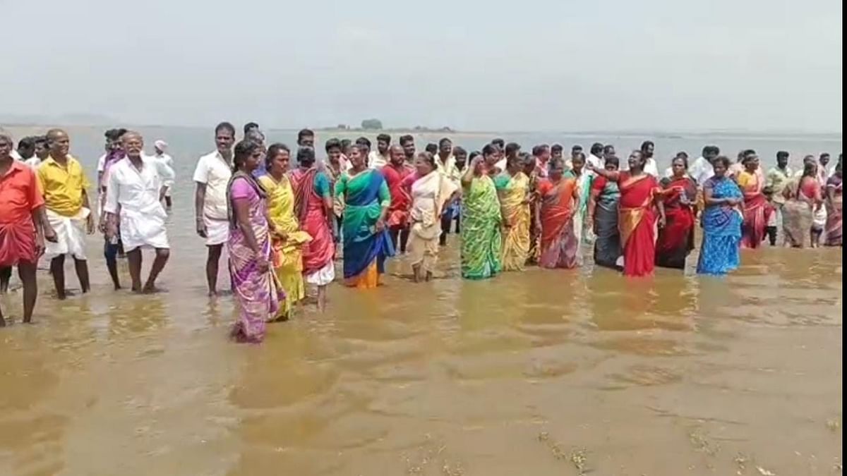 போராட்டம்