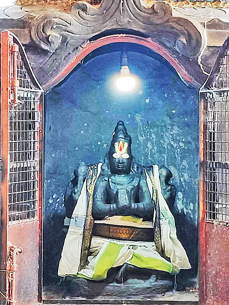 கருடாழ்வார்