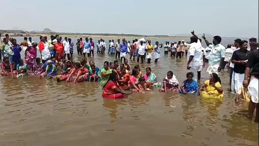 போராட்டம்