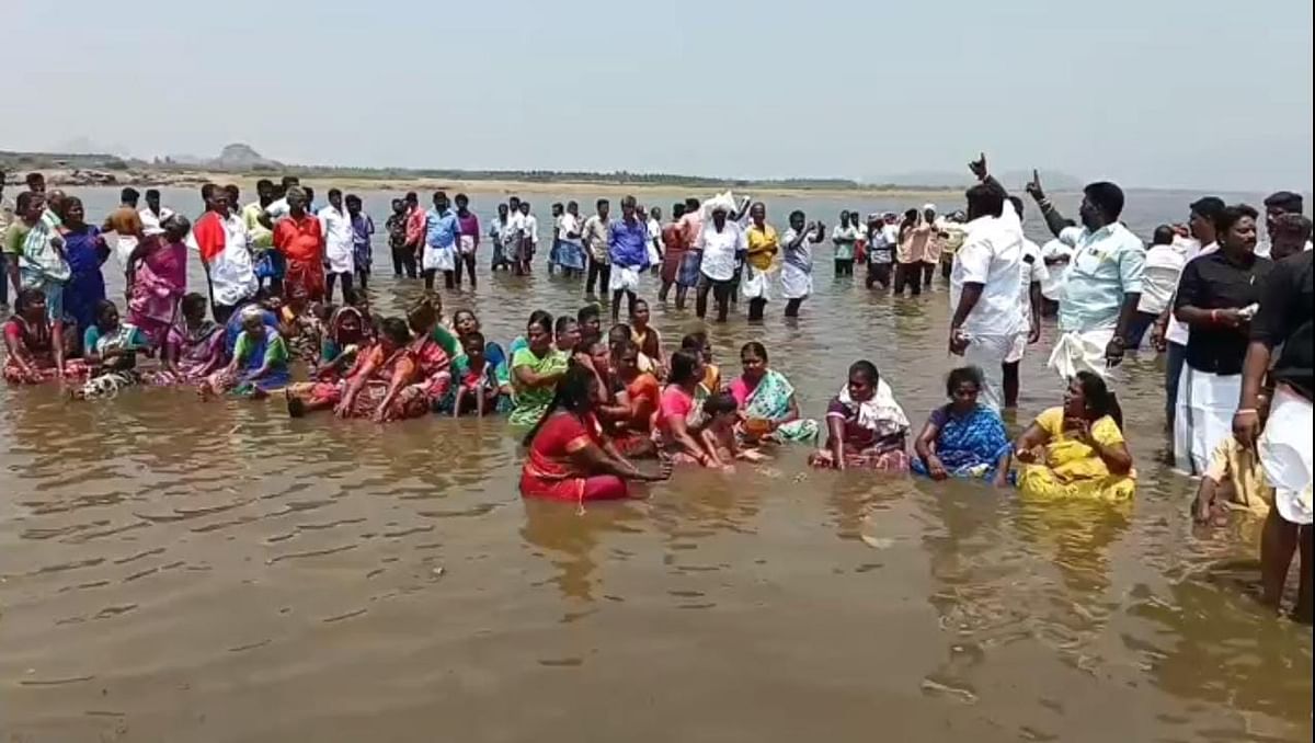 போராட்டம்