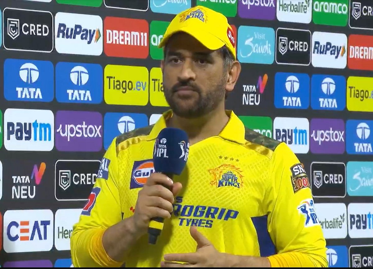 RCBvCSK : `அவங்க ரெண்டு பேரும் நின்னுருந்தா கதையே வேற; ஆனால்...' - மிரட்சியுடன் பேசிய தோனி!