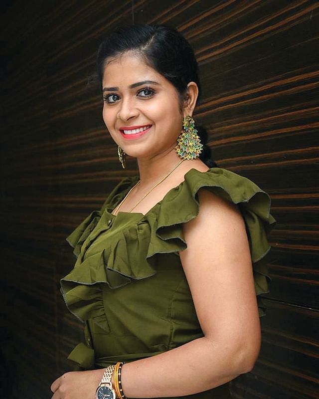 மதுமிதா.